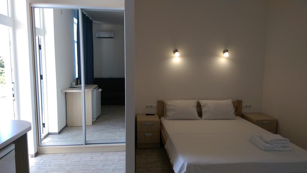 Aleksandriya Hotel Черноморск Екстериор снимка